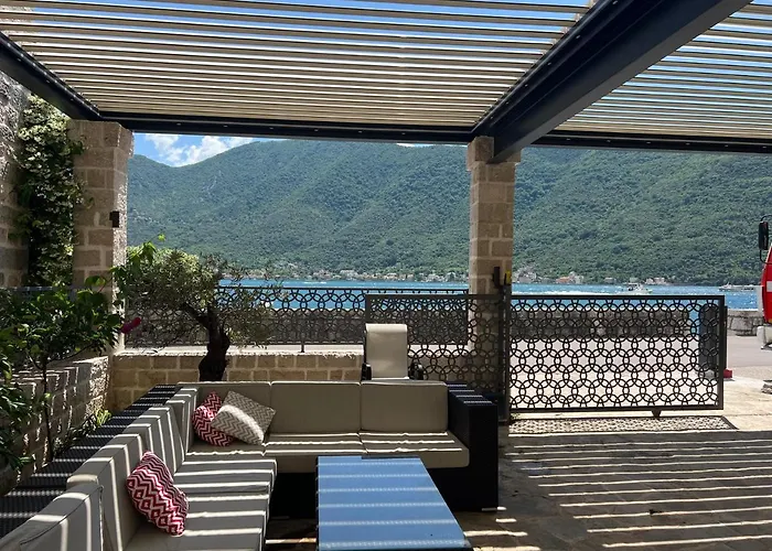 Beachfront Villa Perast