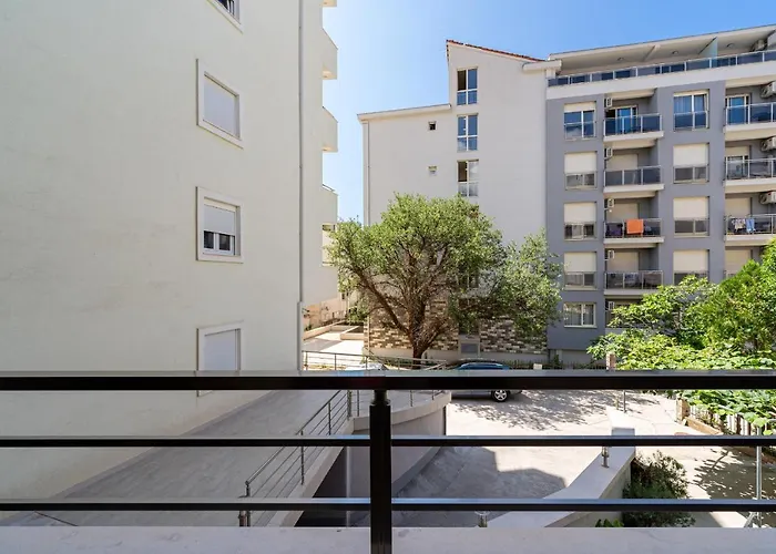 Studio Apartments Marea 2 Budva