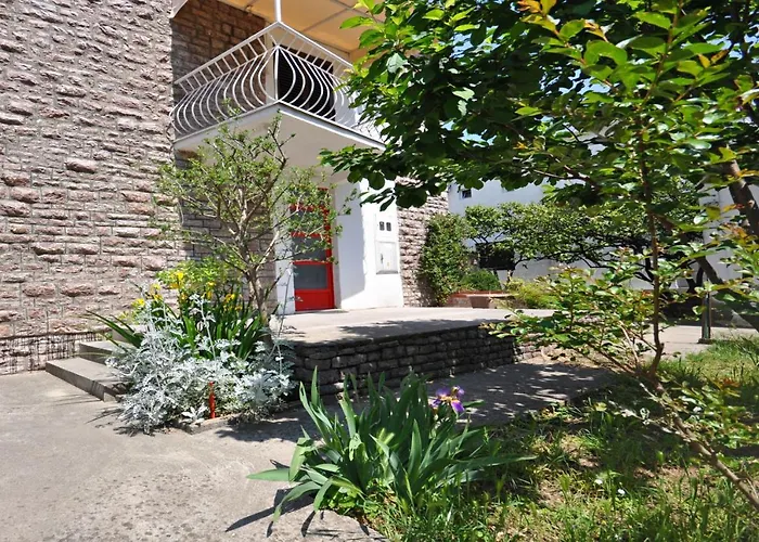 Apartments Nada Budva