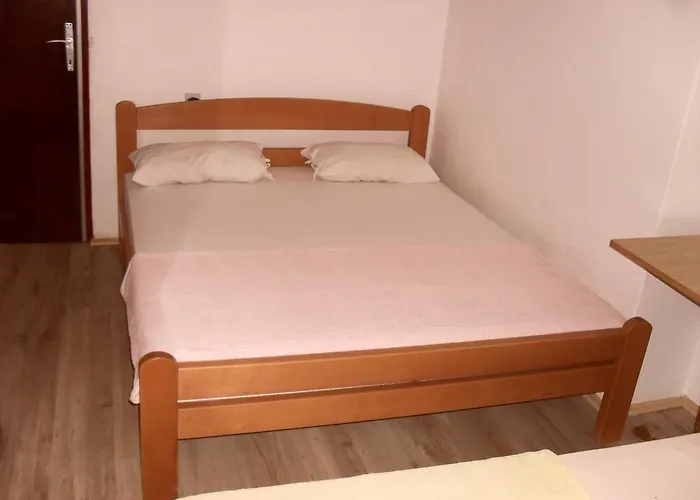 Guest House Oleander Petrovac na moru