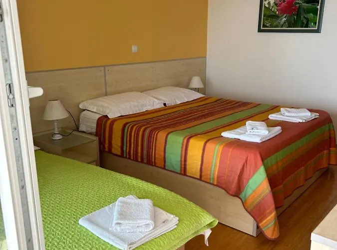 Bmv Room 2 With West Island View Sveti Stefan