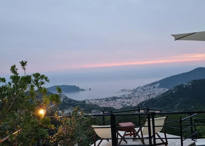 Villa's met privézwembad in Budva