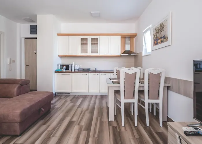 Haustierfreundliches Bel Mare Apartments Budva