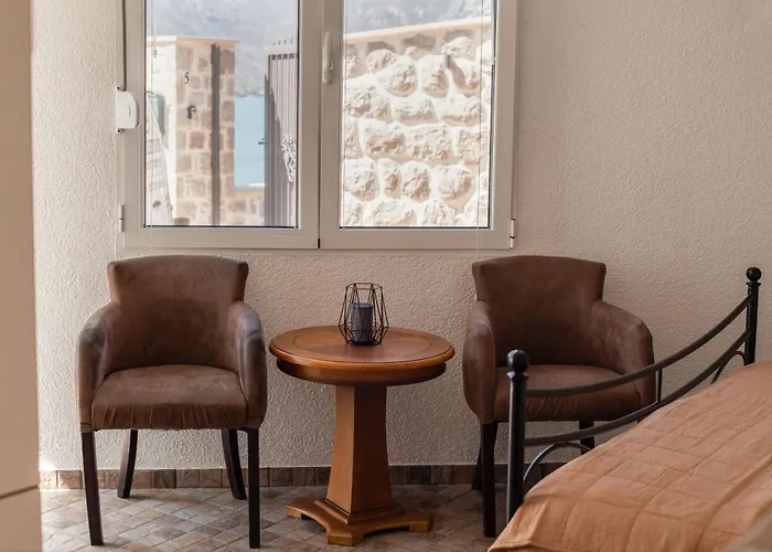 Pet friendly Step To Kotor Bay Perast Apartment