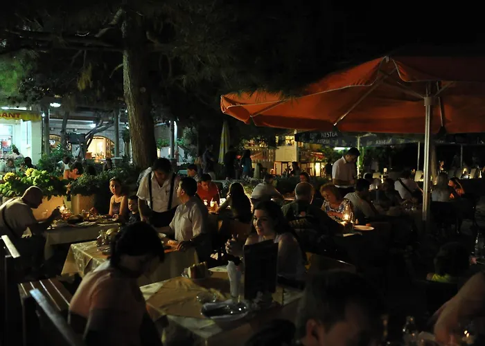 Hotel a 3 stelle a Budua