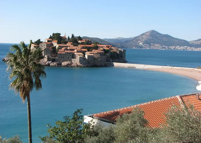 Apartments Secret Garden Sveti Stefan