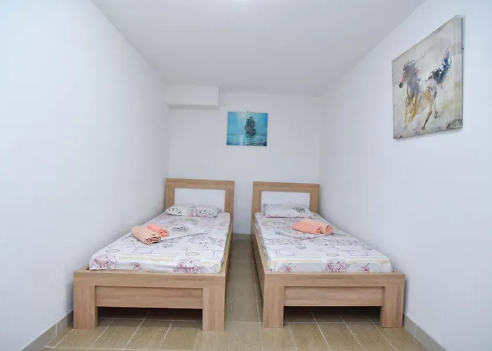Vila Lucice Petrovac na moru