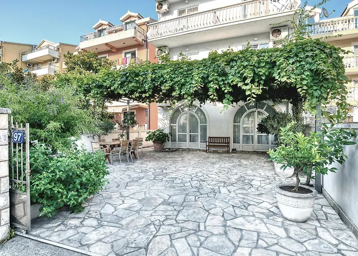 Sun Guest House Budva