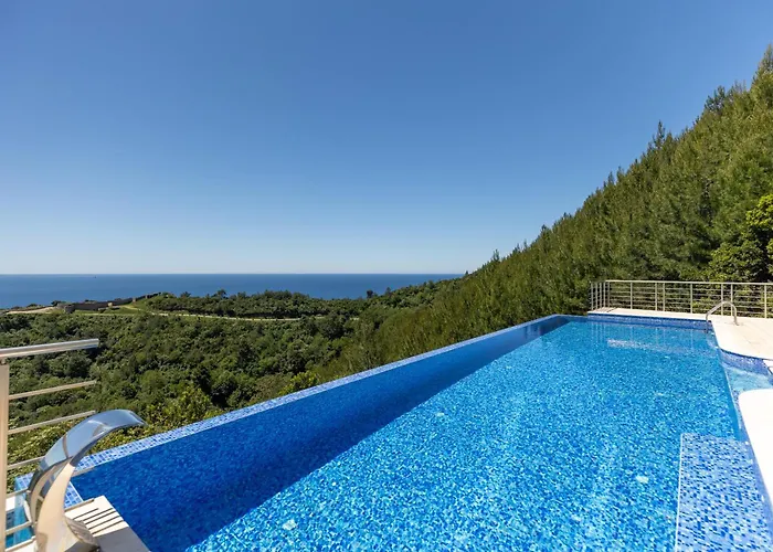 Tophill Altezza Stunning Sea View & Terrace Budva