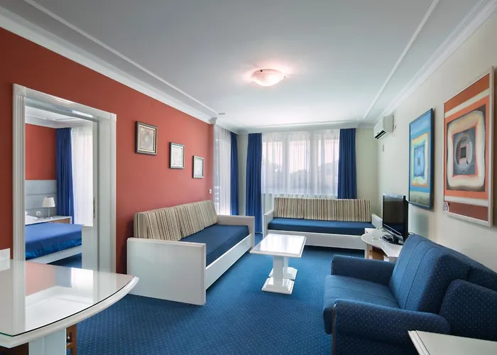 Luxe Hotels in Budva vlakbij Centar