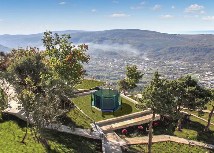 Awesome Home In Kotor mit Pool