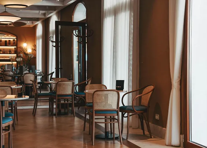 Tivat hotels near Plavi Horizonti Plaza