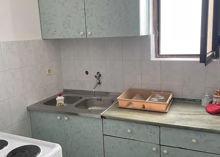 Cheap And Chic Bed & Breakfast Ulcinj