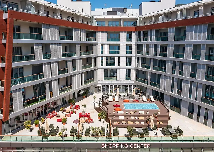 Hotel Tq Plaza Budva - 4-sterenhotel