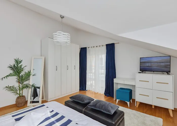 Bayview Apartments Tivat Montenegro