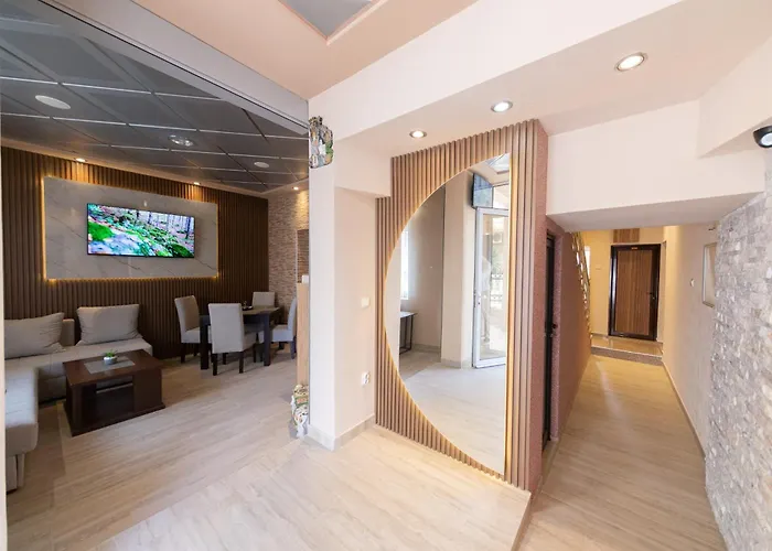 Azzuro Apartments Budva