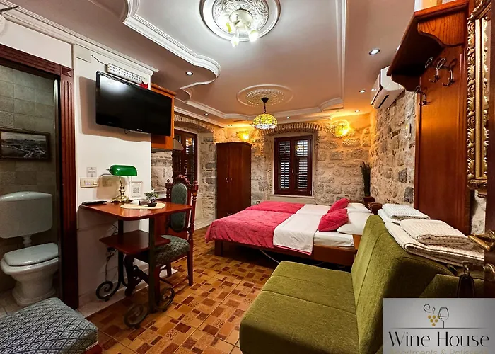 Apartments Wine House Old Town Kotor