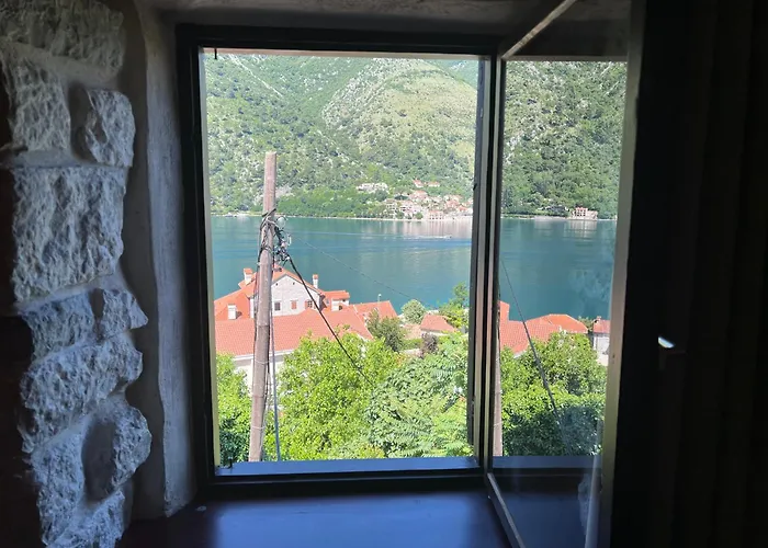 Hill Apartments Cattaro che accetta animali