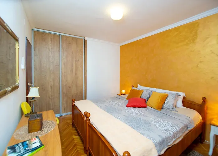 Pet friendly Apartment Stanko Przno 