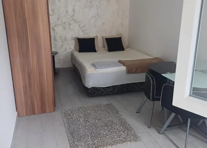 Anita Guest House Tivat