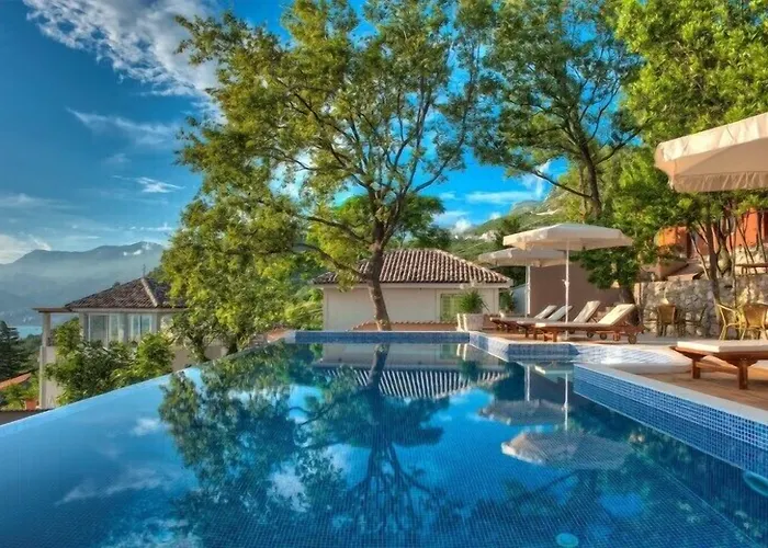 Harmonia Bungalows & Pool Sveti Stefan