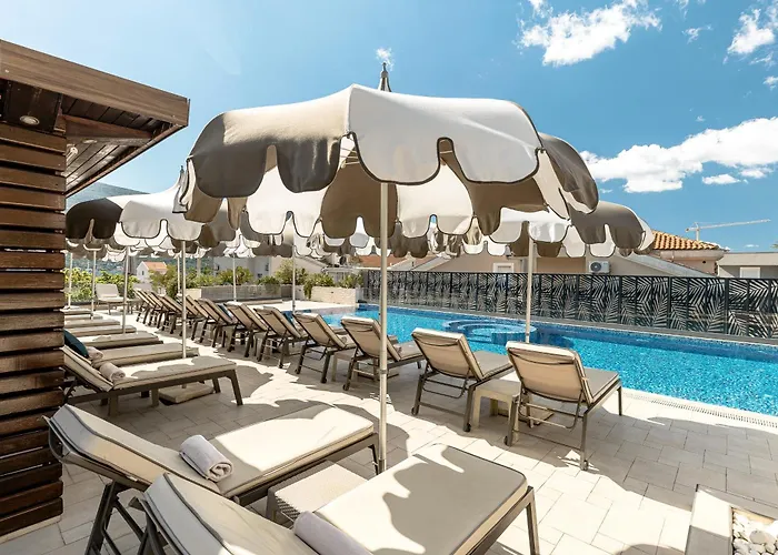 Haustierfreundliches Sun Village Aparthotel Herceg Novi
