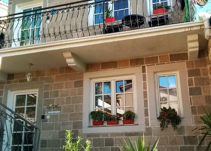 Pet friendly Apartment Mediterraneo Blue Sky Perast