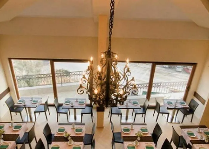 Lucic Rooms & Suites Budva