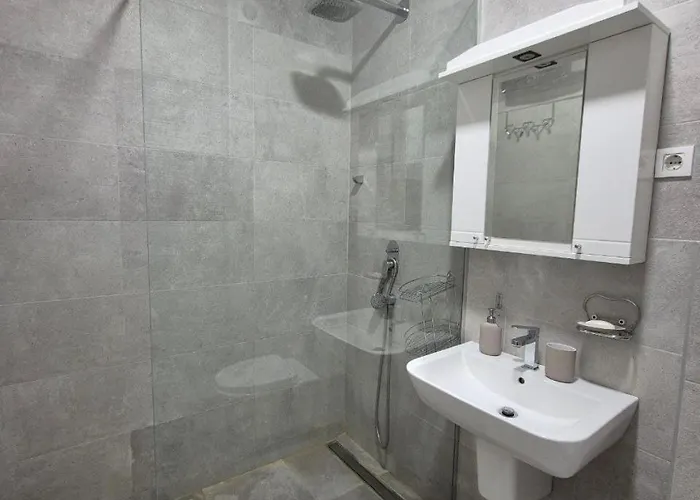 Boutique Lagoon Apartments Budua