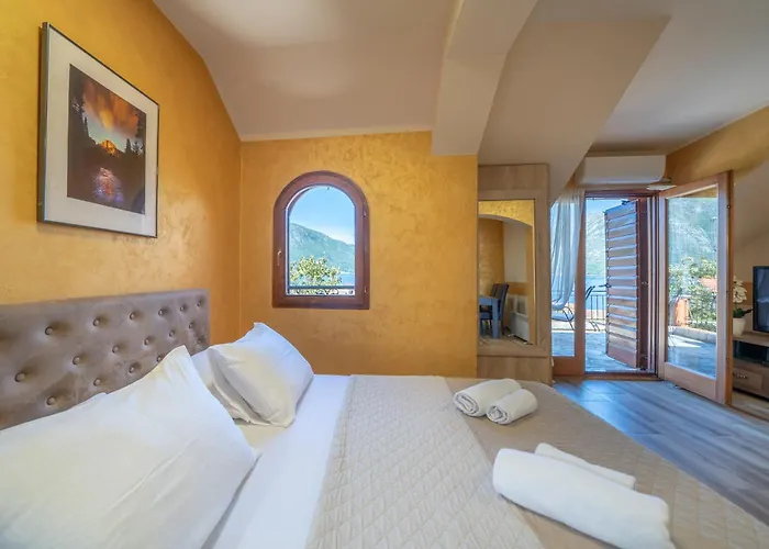 Apartments Nikcevic Cattaro