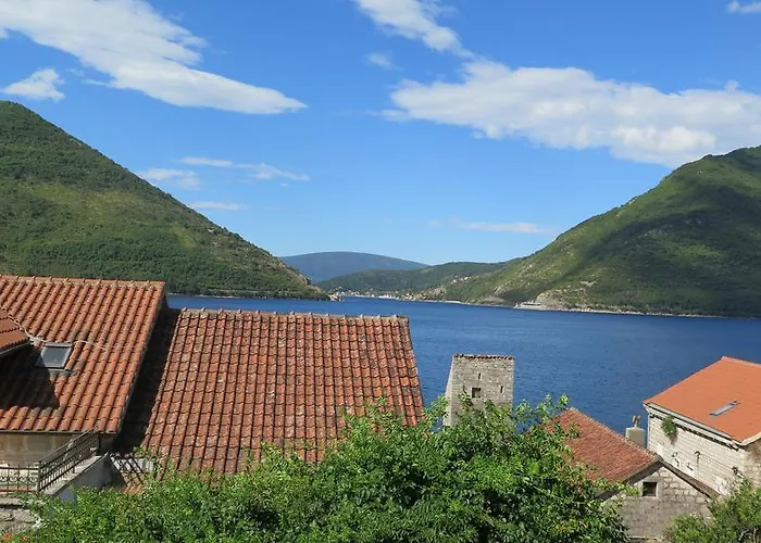 Holiday Home The Old Vine Perast