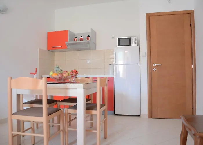 Pet friendly Apartment Dakic Herceg Novi