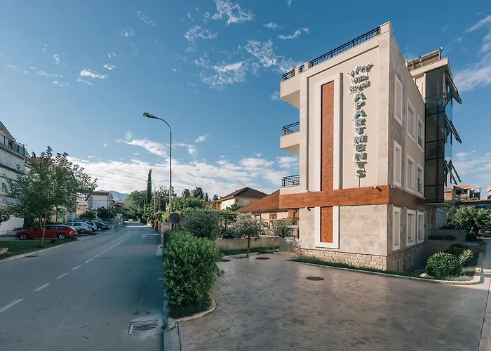 Villa Royal Apartments Tivat