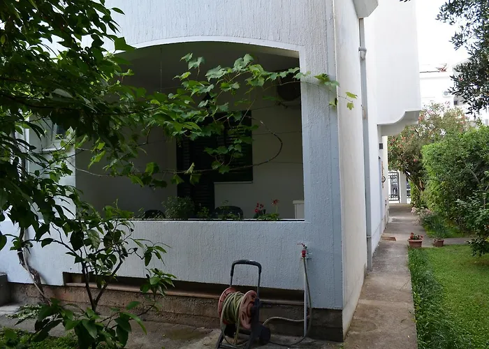 Amarillo Apartments Budua