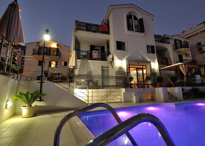 Hôtels à Centre de Petrovac