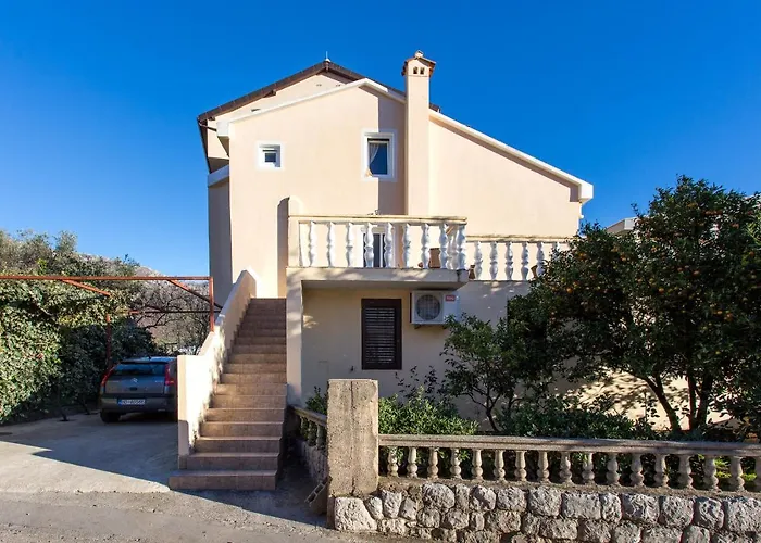 Guest House Lotos Bečići