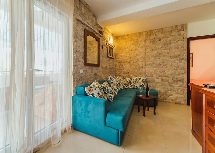 Apartments Andric Petrovac