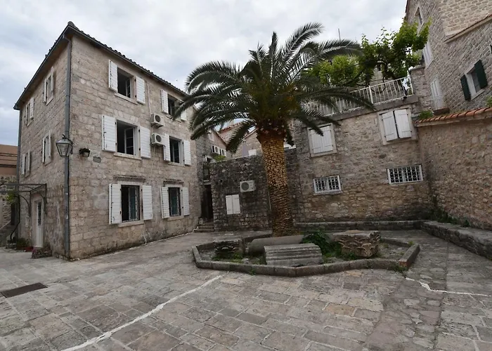 Hostel Michel Budva