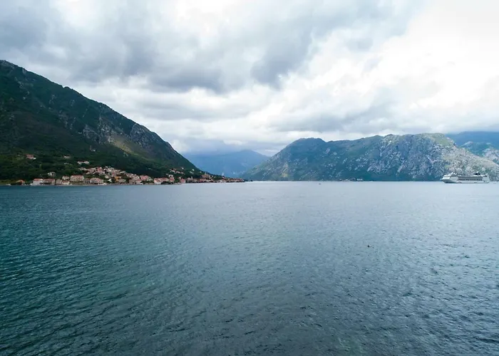 Haustierfreundliches Apartments Beachfront Kotor
