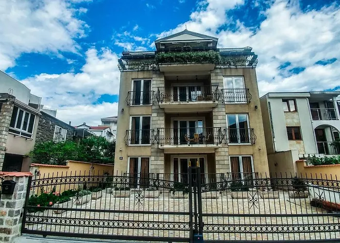 Villa Franeta Apartments Budva