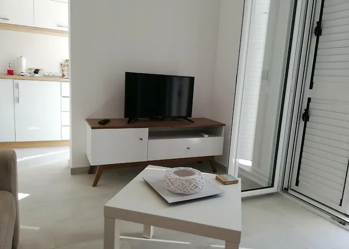 Dolores Apartments Petrovac
