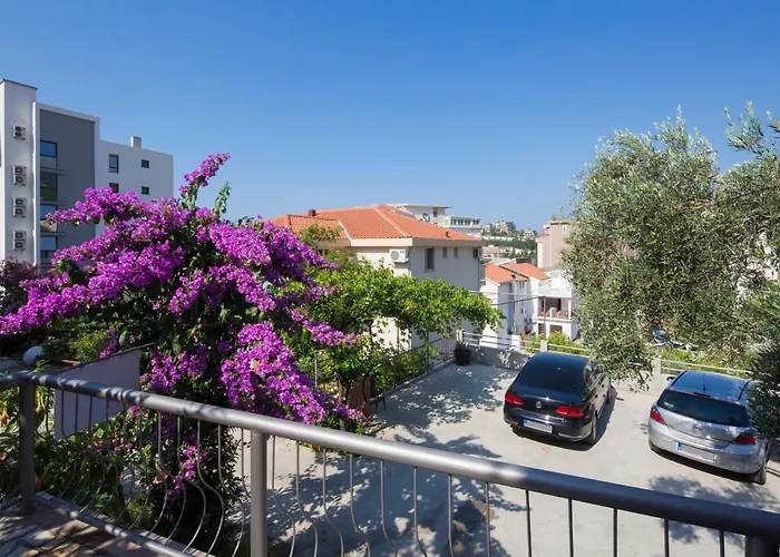 Boutique Apartments Bloom Becici